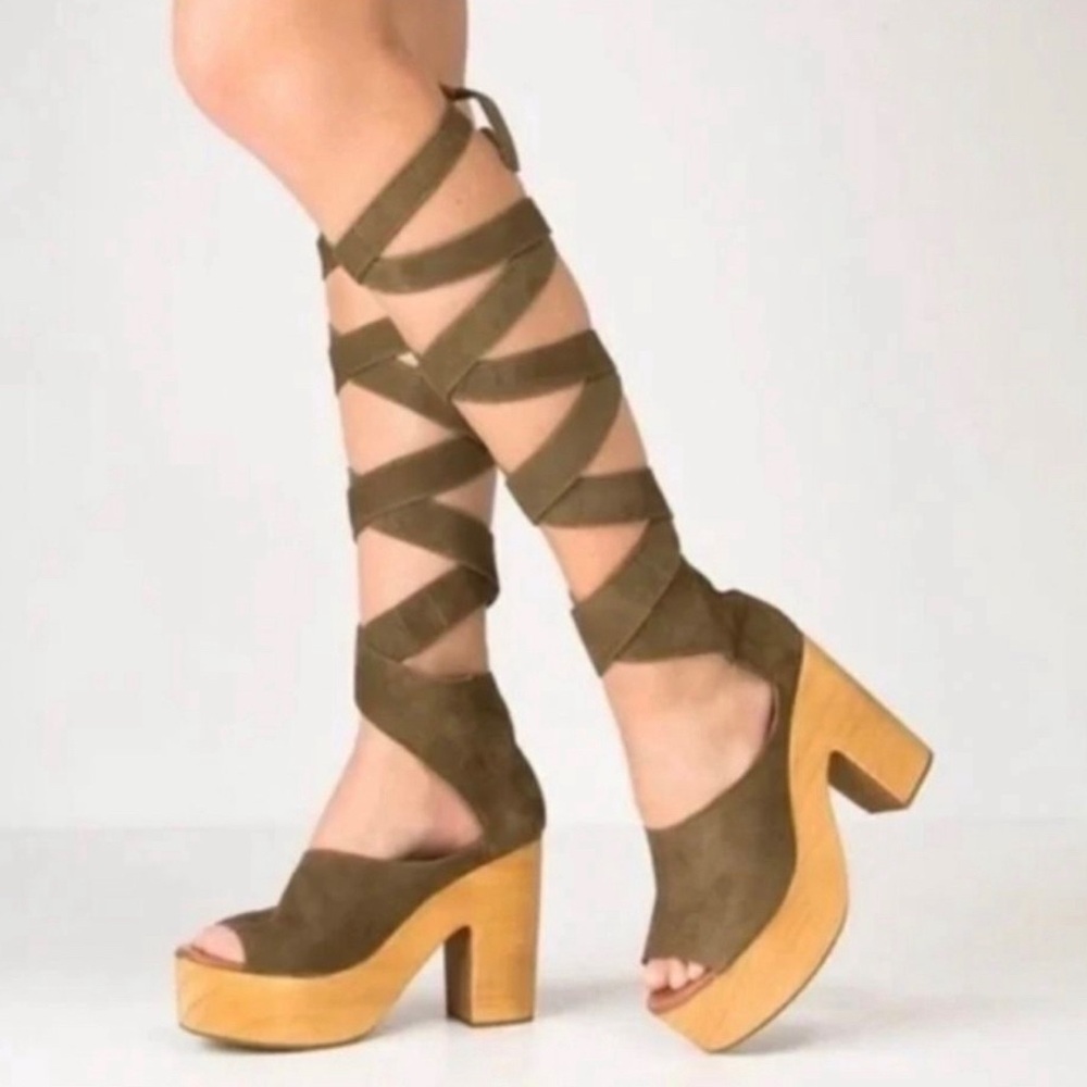 FREE PEOPLE WOOD PLATFORMS WRAP UP LEGS GLADIATOR SANDALS GENUINE SUEDE LEATHER